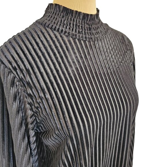 Molly Bracken NWT Black Velvet Long Sleeve Lightweight Sheer Top Sz S / M - Picture 2 of 11